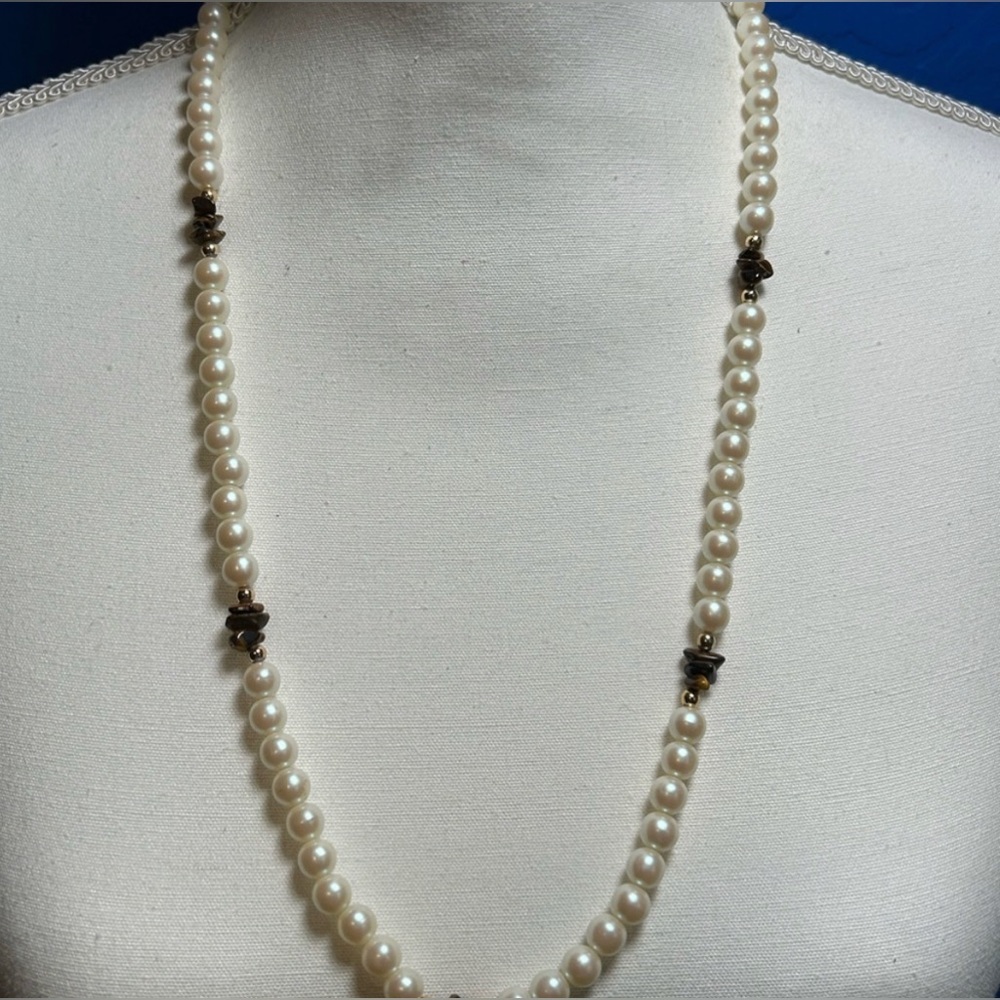 VINTAGE Genuine Pearls & Tiger's Eye & 14k
Gold Beads Necklace. Amazing Piece!